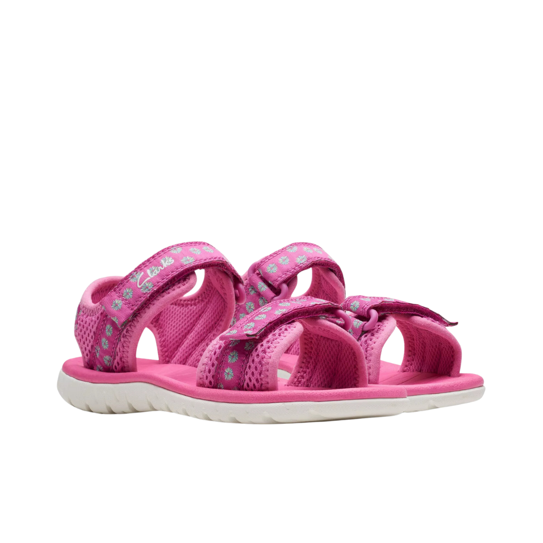 Clarks kids flip flops 2025