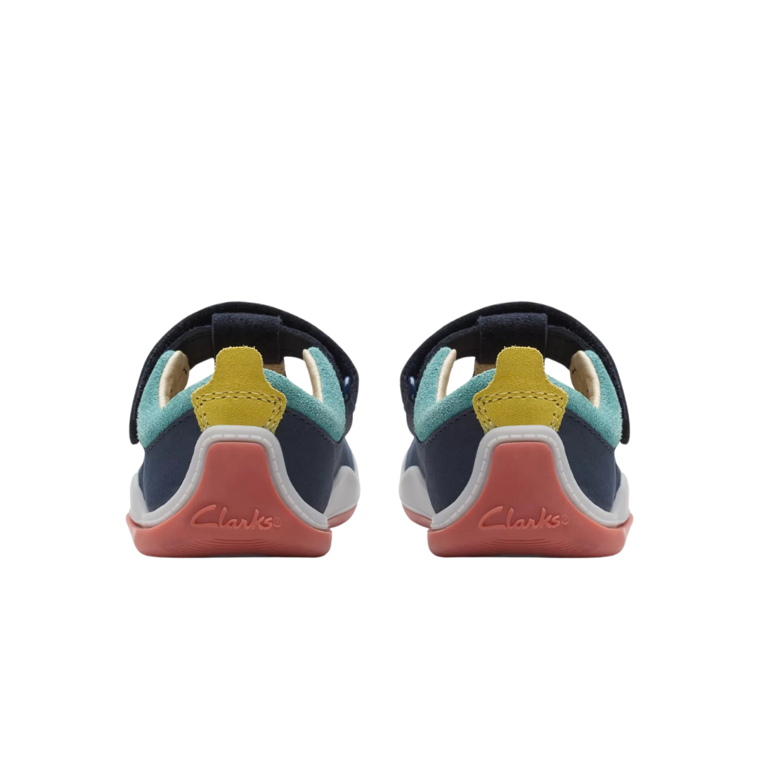 Clarks size online 3.5 g