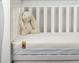 Load image into Gallery viewer, CuddleCo Signature Hypo Allergenic Bamboo Pocket Sprung Cot Bed Mattress 140 x 70cm
