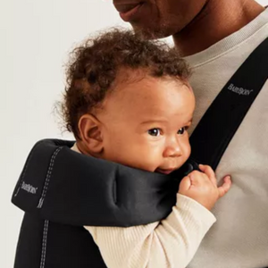 BABYBJÖRN Baby Carrier Mini | Black Cotton