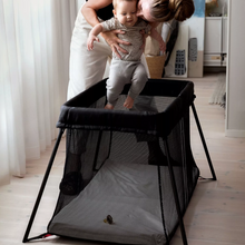 Load image into Gallery viewer, BABYBJÖRN Travel Cot Light | Black
