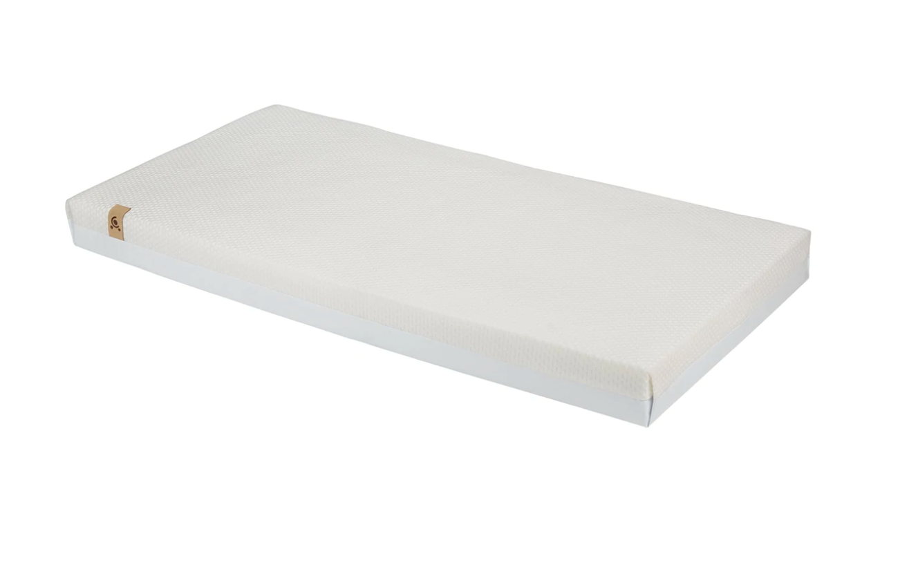 CuddleCo Signature Hypo Allergenic Bamboo Pocket Sprung Cot Bed