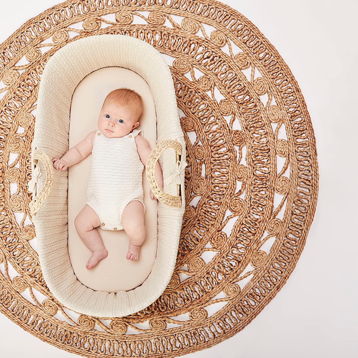 The Little Green Sheep Knitted Moses basket & Rocking Stand | Linen
