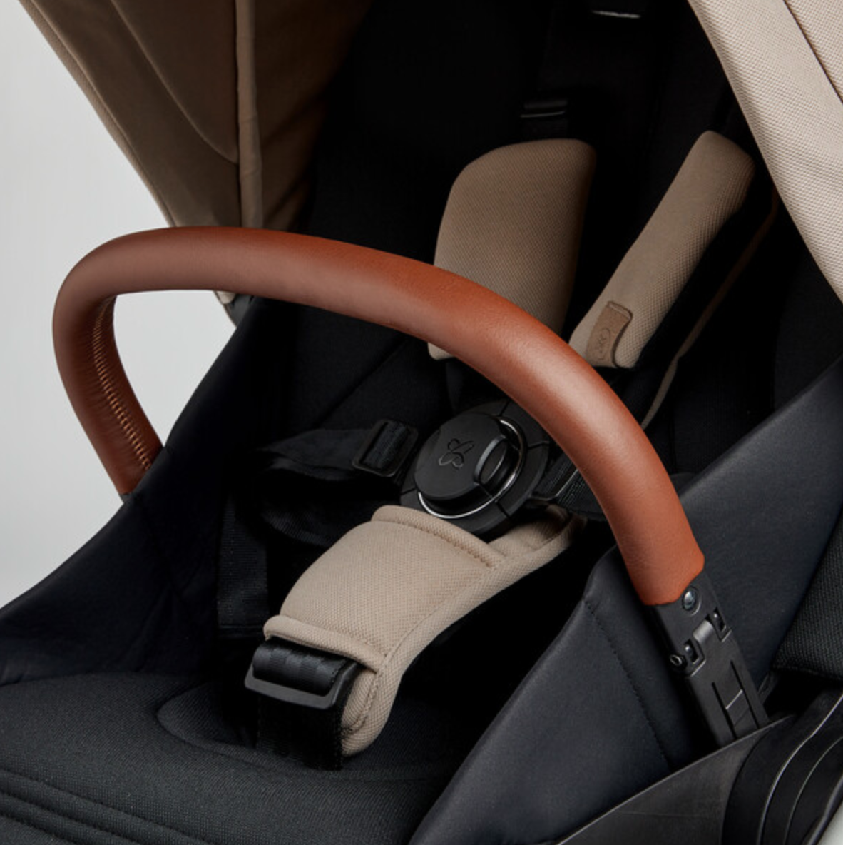 Silver Cross Tide Complete Travel System with Maxi Cosi Cabriofix i Size Car Seat Stone on Silver Direct 4 Baby