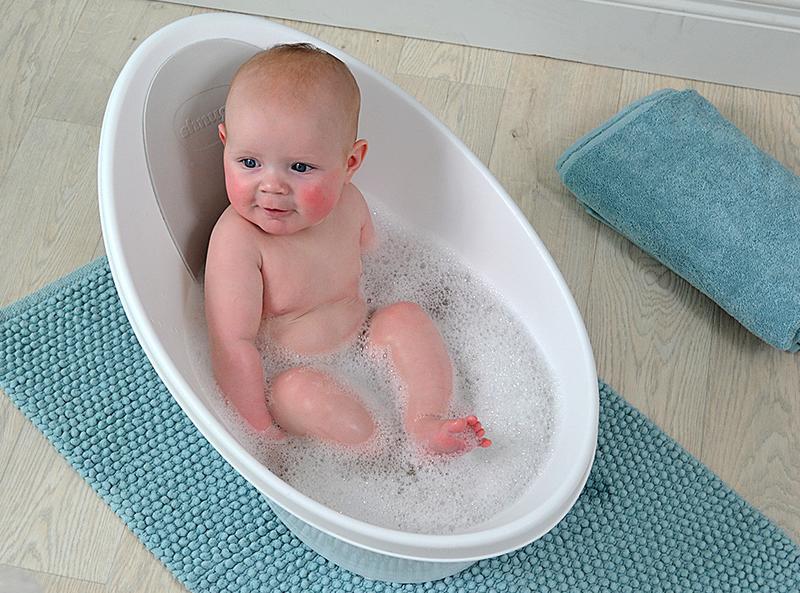 Shnuggle Baby Bath With Foam Back Rest- White/Grey