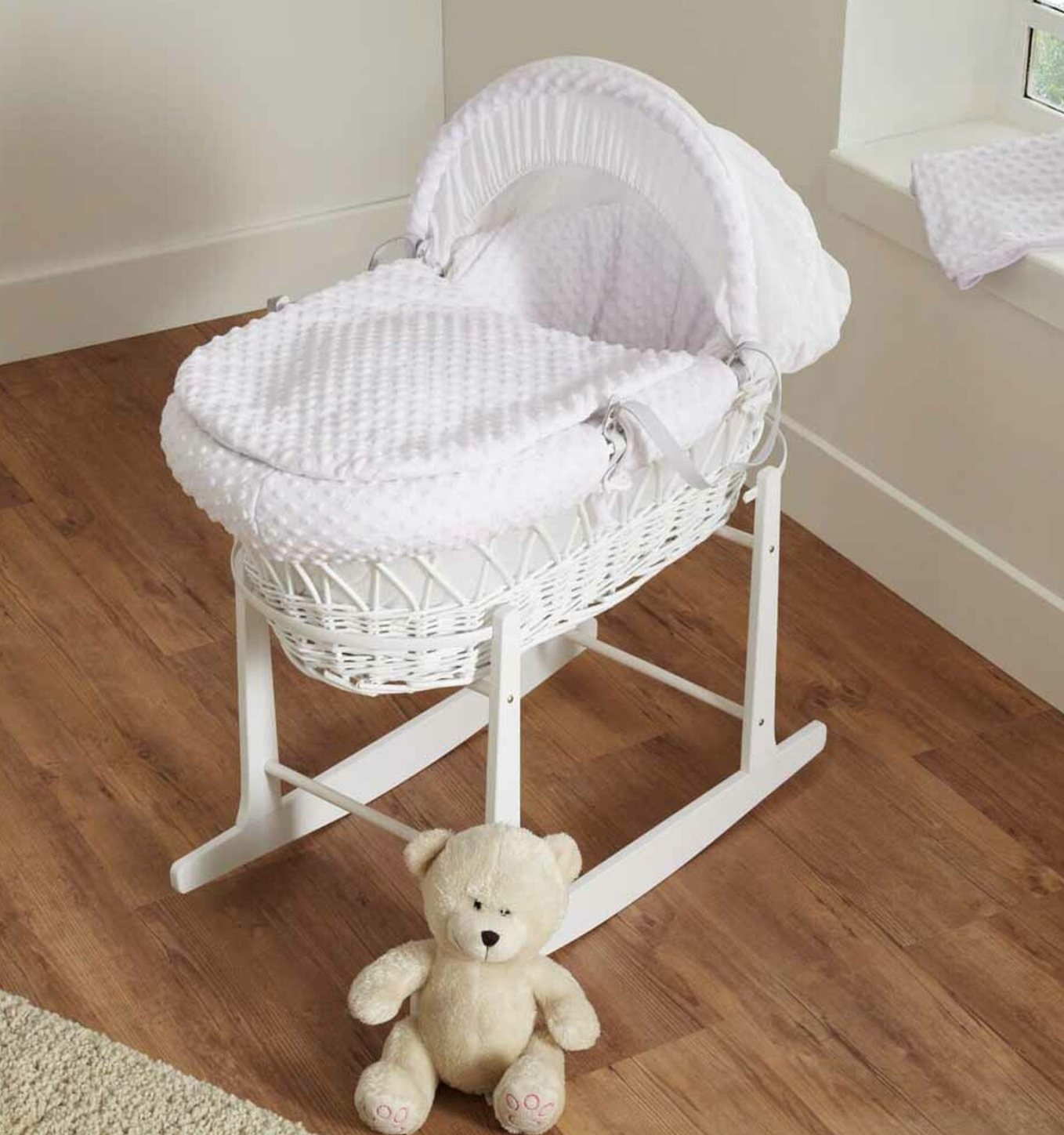 Cuddles Collection White Wicker Moses Basket | White Dimple | Direct4baby | Free D
