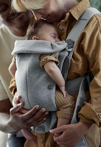 BabyBjorn Mini 3D Jersey Baby Carrier - Light Grey