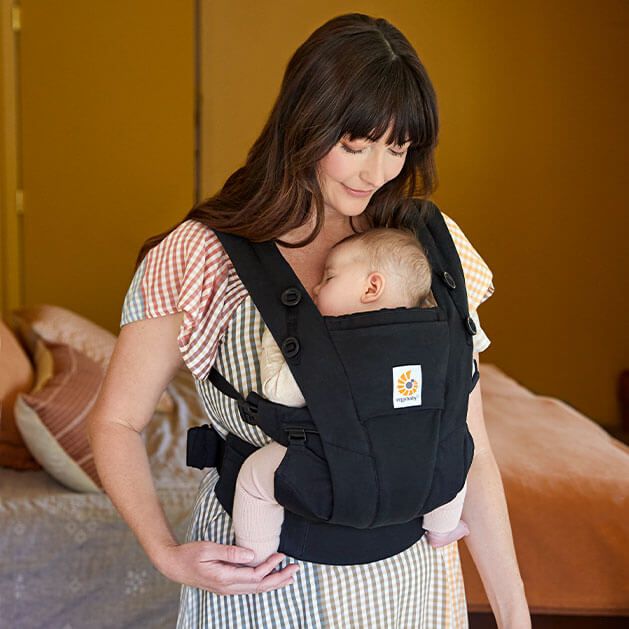 Ergobaby Omni Dream Baby Carrier | Onyx Black & All-Weather Cover