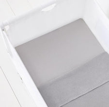 Load image into Gallery viewer, Snuz 3pc Crib Bedding Set – Grey
