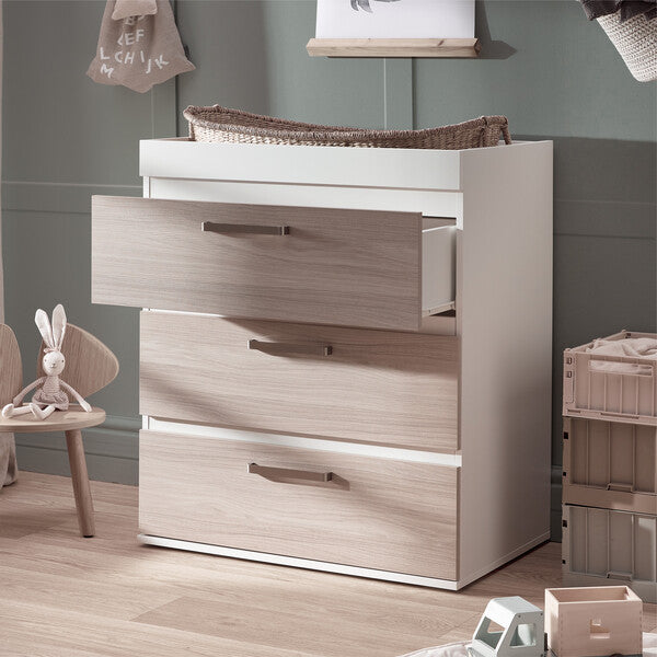Silver Cross Finchley Oak Dresser / Changer Open Drawer in lifestyle image
